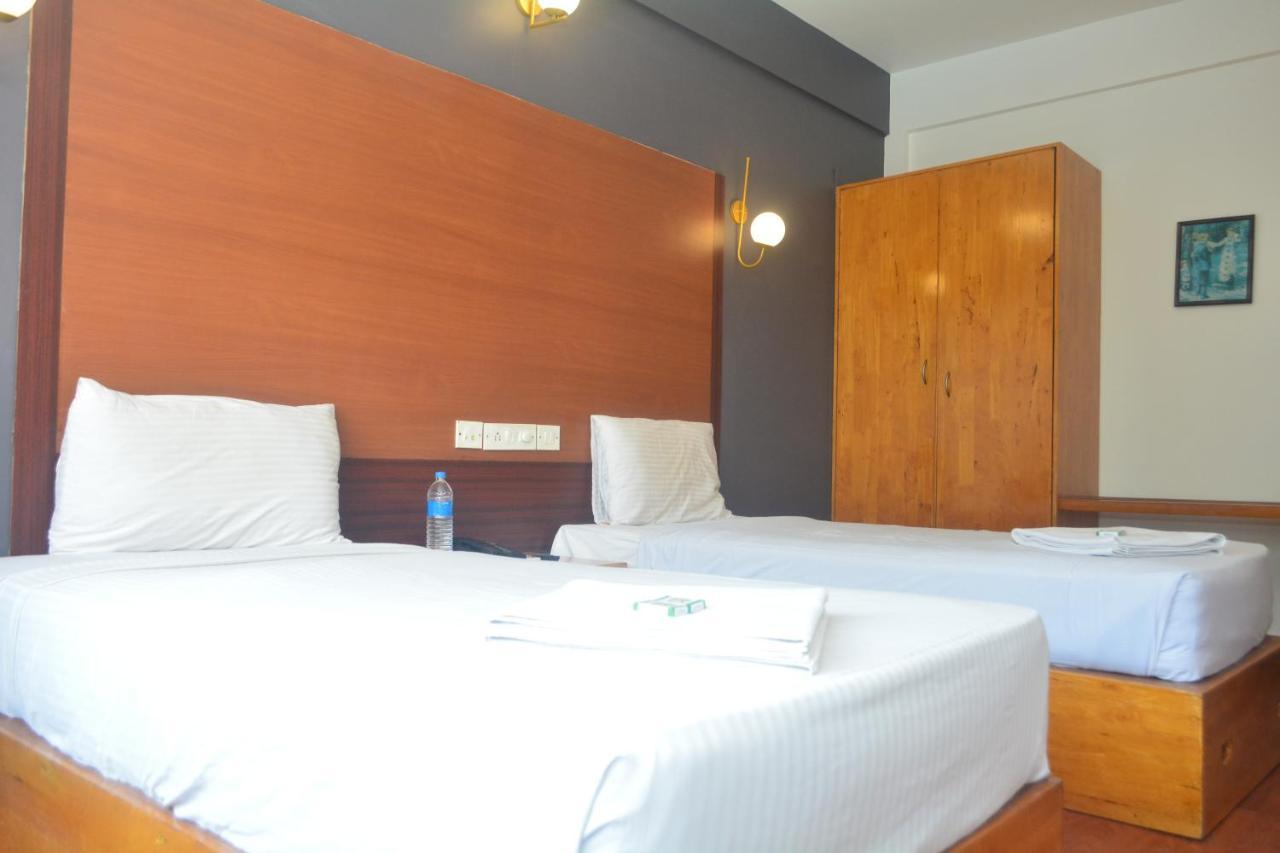 Dejavu Hotell Coimbatore Eksteriør bilde
