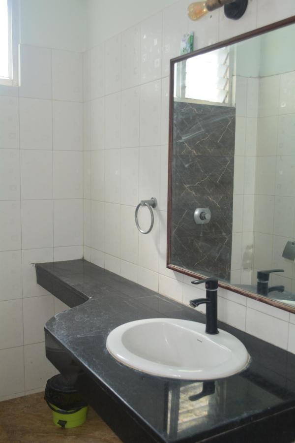 Dejavu Hotell Coimbatore Eksteriør bilde