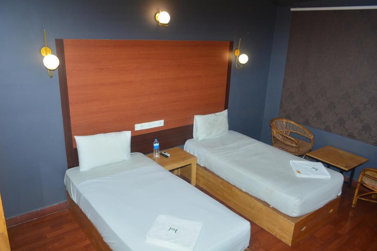 Dejavu Hotell Coimbatore Eksteriør bilde