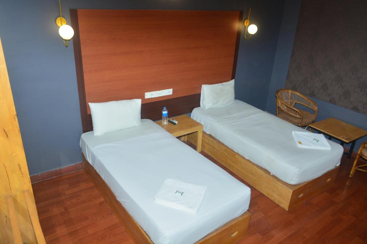 Dejavu Hotell Coimbatore Eksteriør bilde