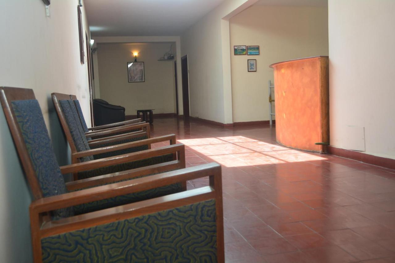 Dejavu Hotell Coimbatore Eksteriør bilde