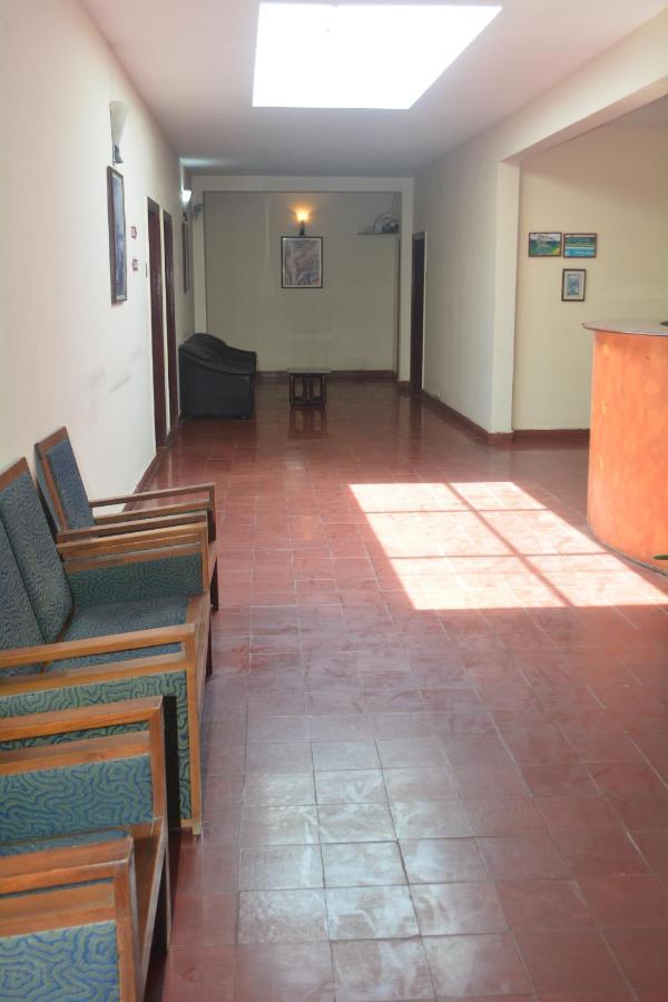 Dejavu Hotell Coimbatore Eksteriør bilde