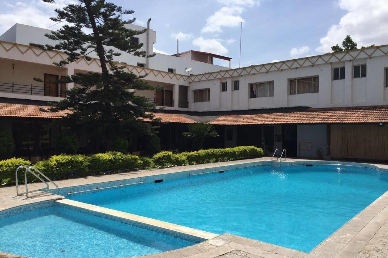 Dejavu Hotell Coimbatore Eksteriør bilde